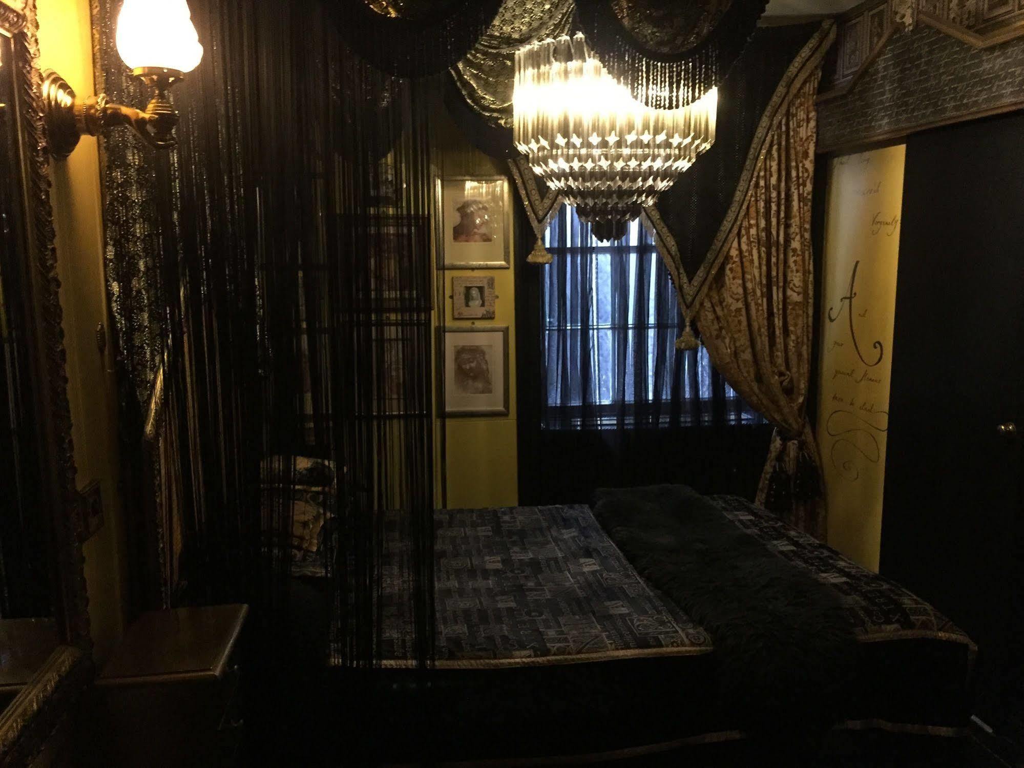 Pavilion Hotel Лондон Экстерьер фото
